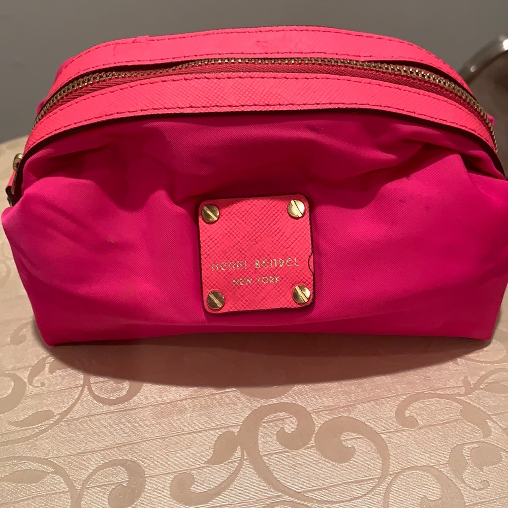 Henri bendel cosmetic bag